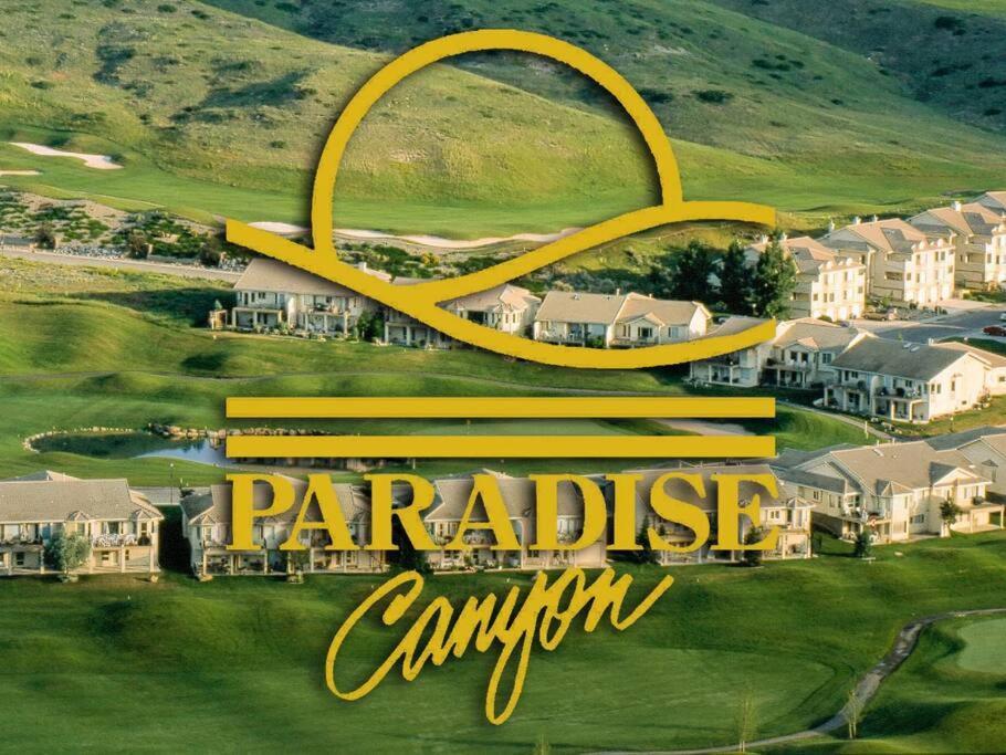 Paradise Canyon Golf Resort, Luxury Condo M409 Lethbridge Esterno foto